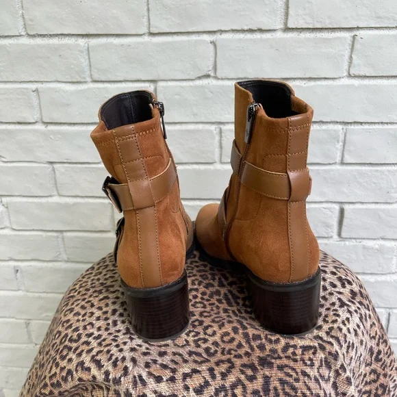 Brown zip boots - Picture 4 of 10